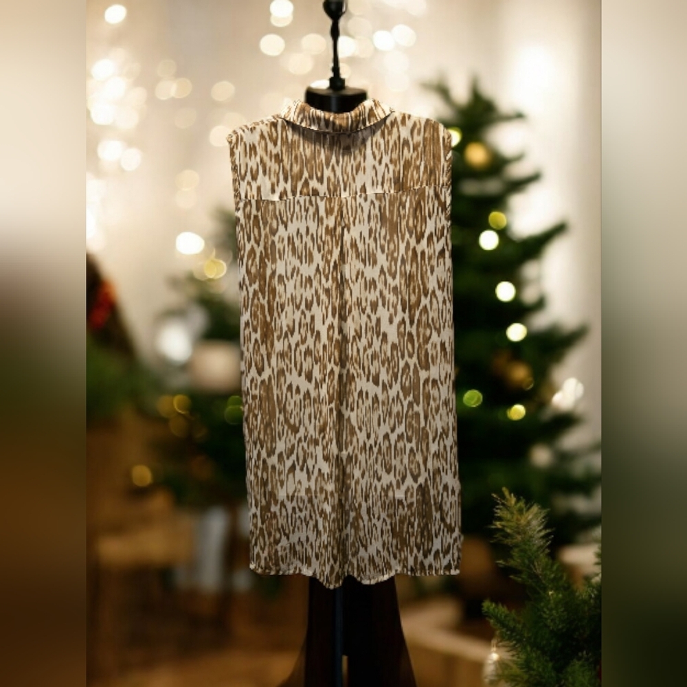 Chico's Sheer Sleeveless Cream & Brown Animal Print Button Up Blouse EUC - Picture 5 of 11